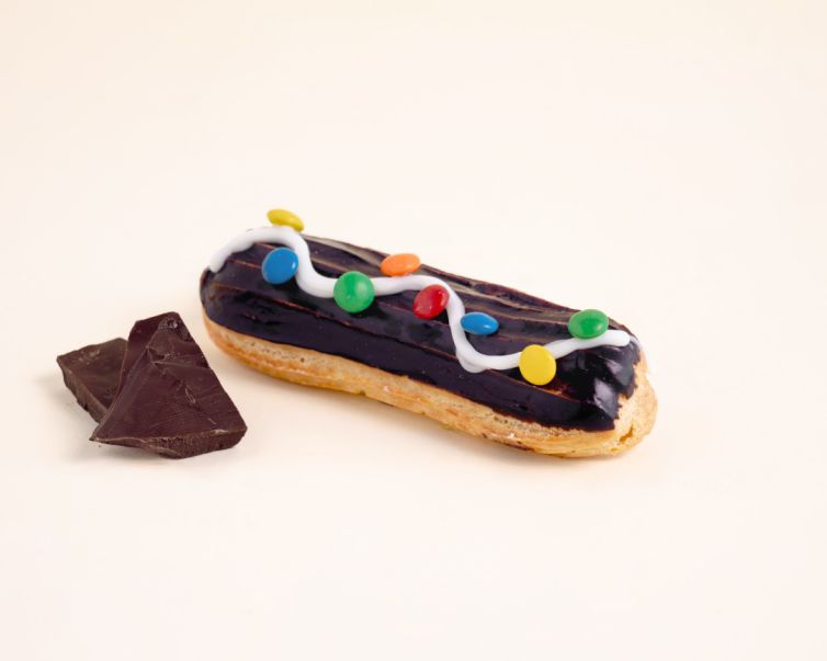 Eclair de Chocolate Navideño