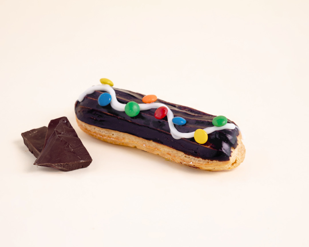 Eclair de Chocolate Navideño