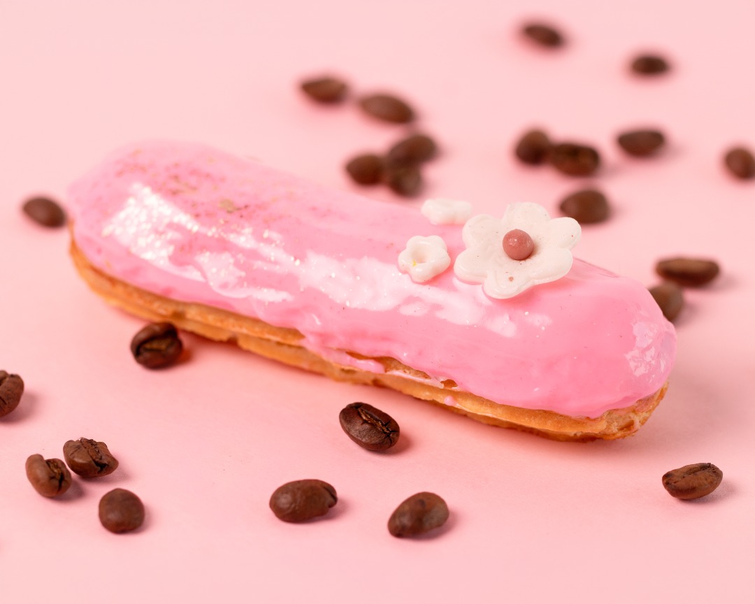 Eclair Cafe